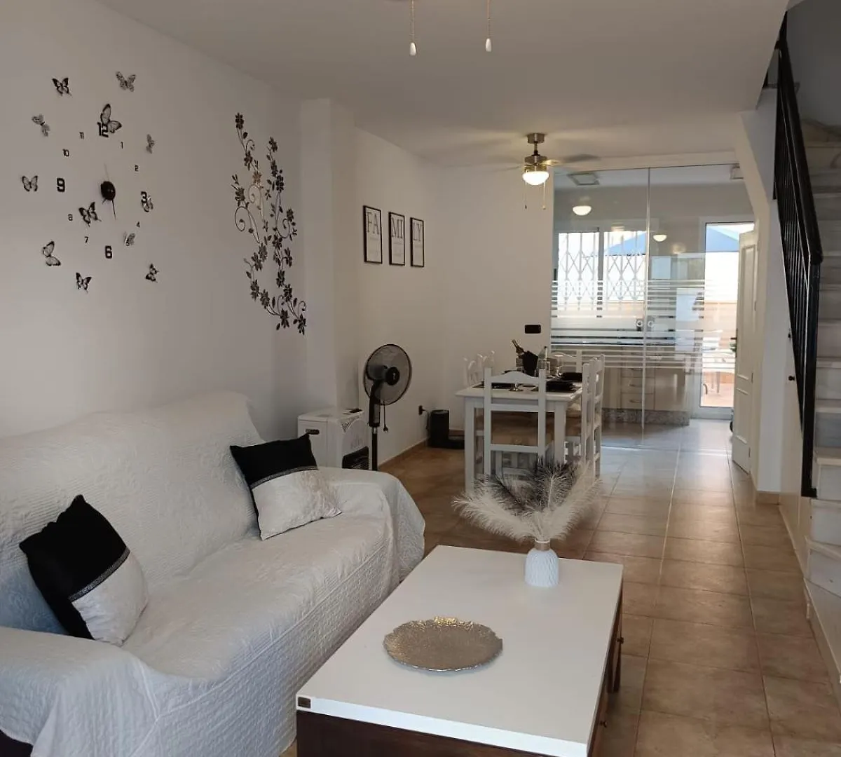 Beachhouseveraplaya Apartment Vera